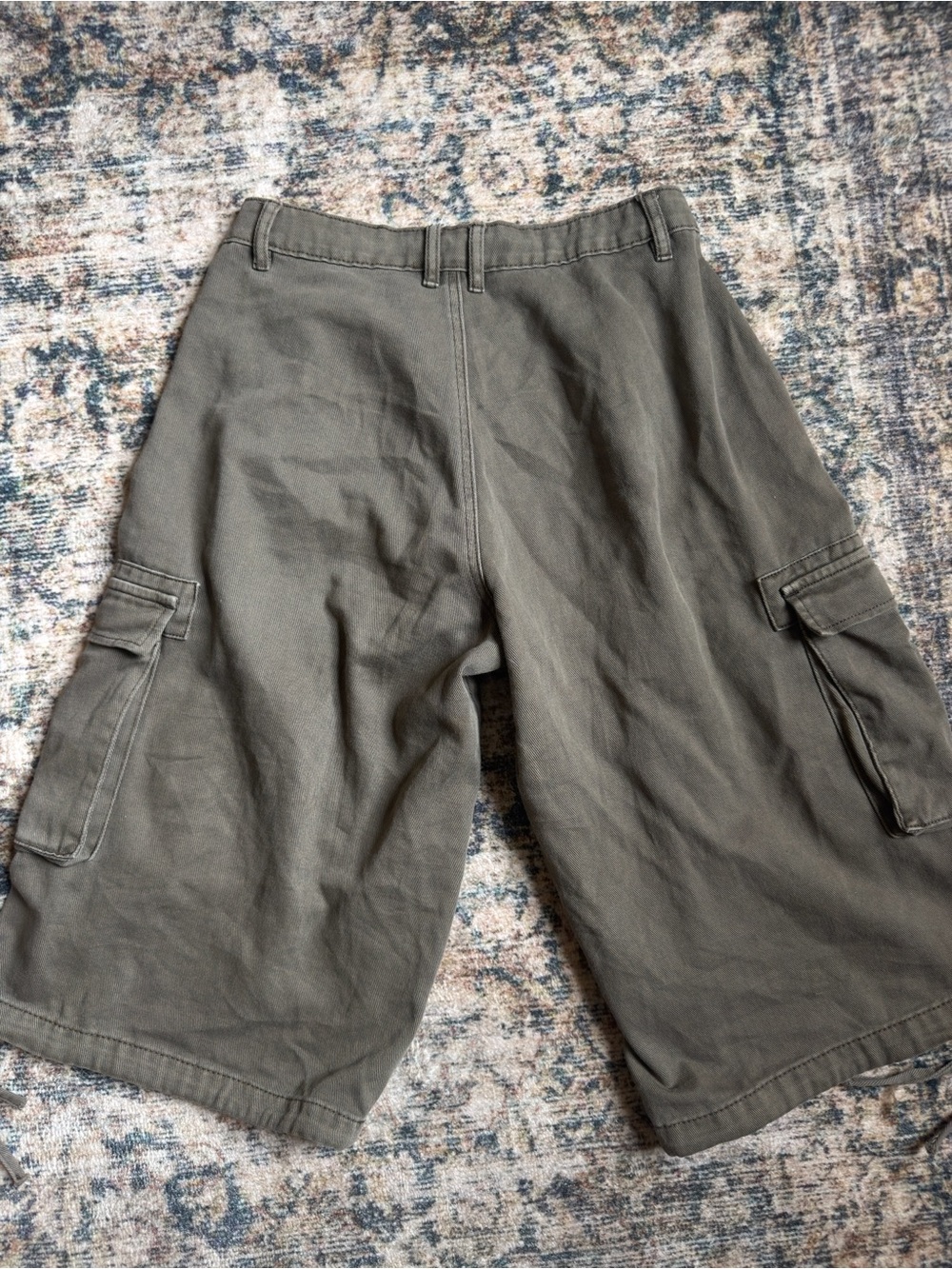 Princess Polly Hudsen Low Rise Longline Denim Cargo Shorts - Picture 4 of 5